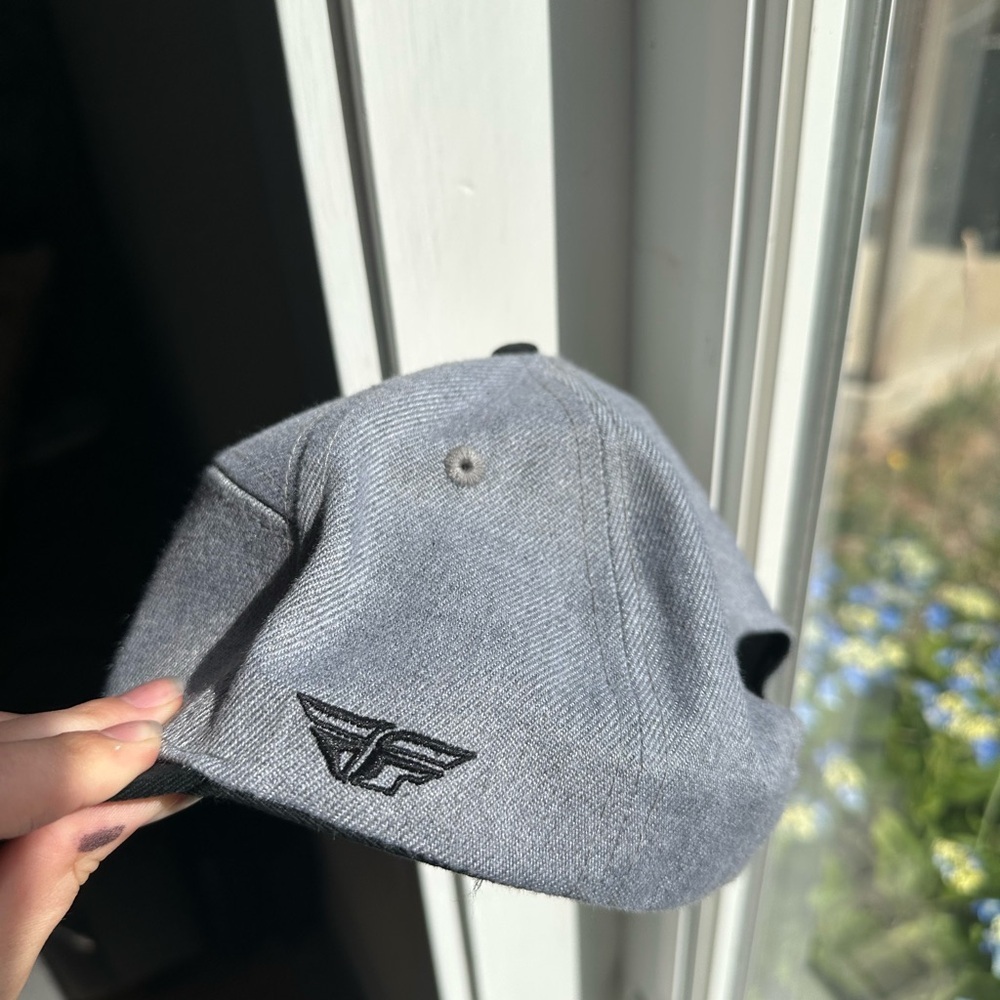 Fly Racing gray & black hat - Picture 6 of 6